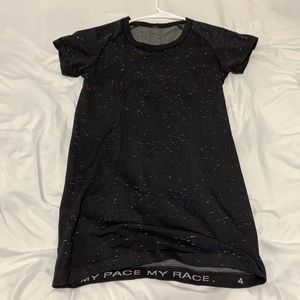 Lululemon workout tee shirt